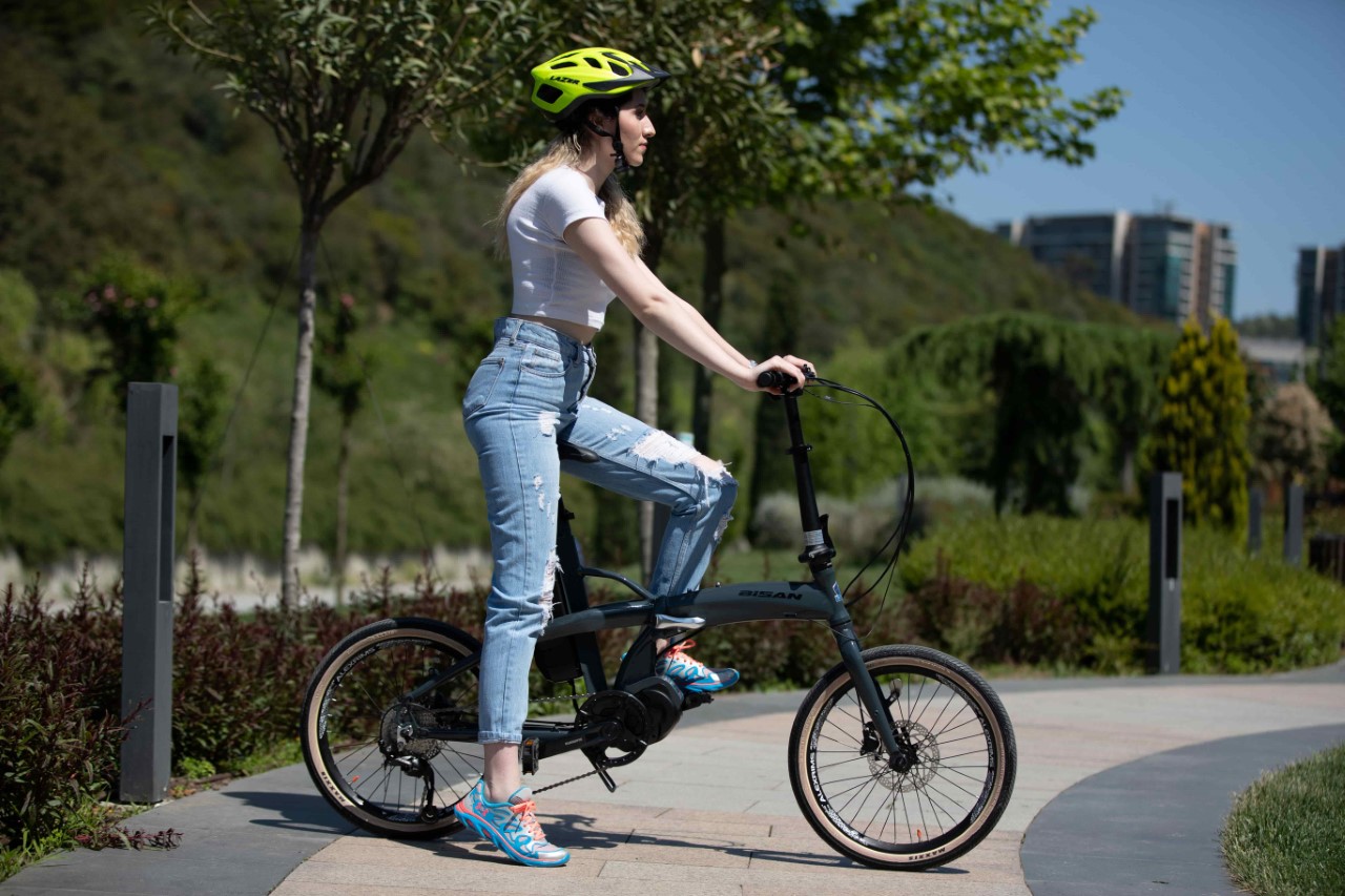 Rahat ulaşımın yeni trendi; Elektrikli bisiklet!