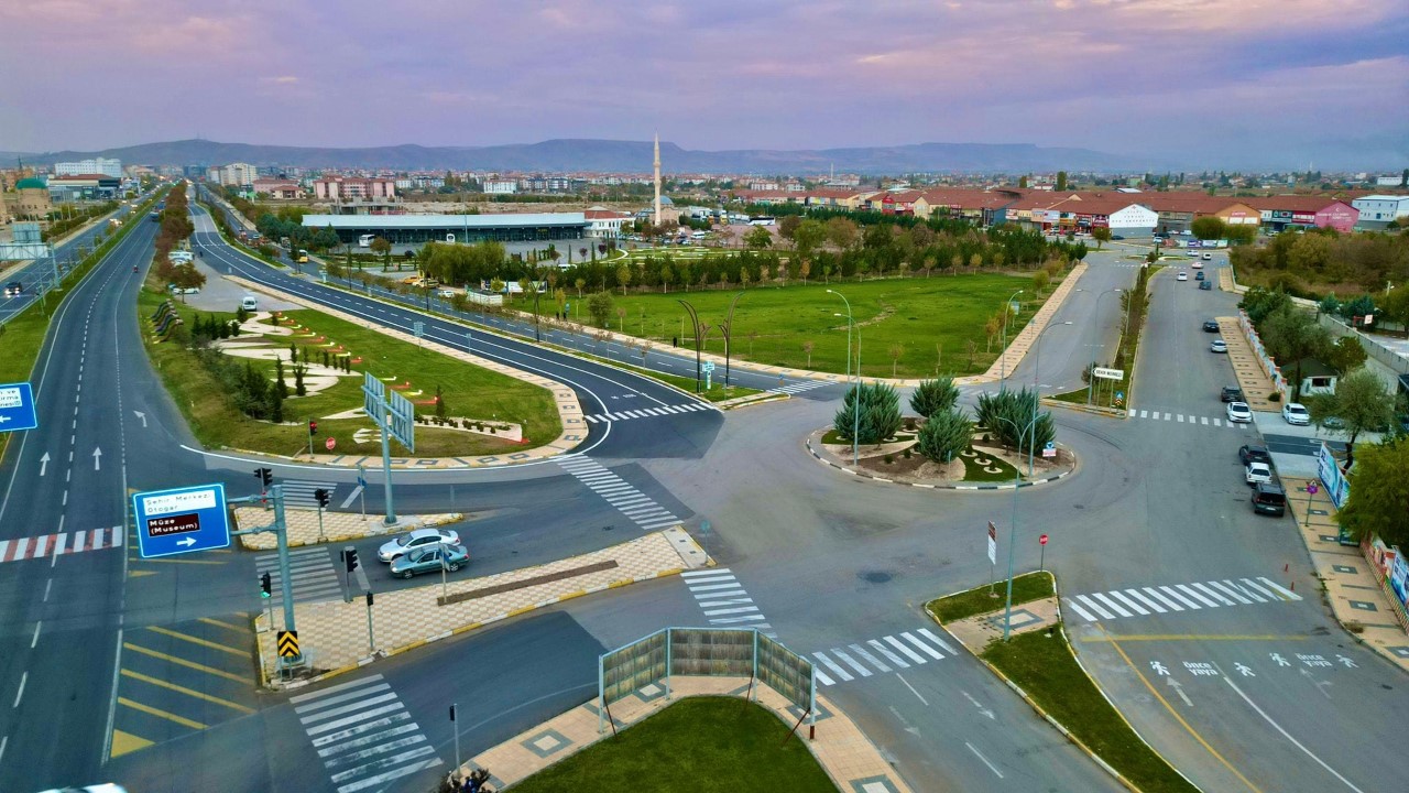 Aksaray’da Caddeler Peyzaj Çalışmaları İle Prestij Kazanıyor
