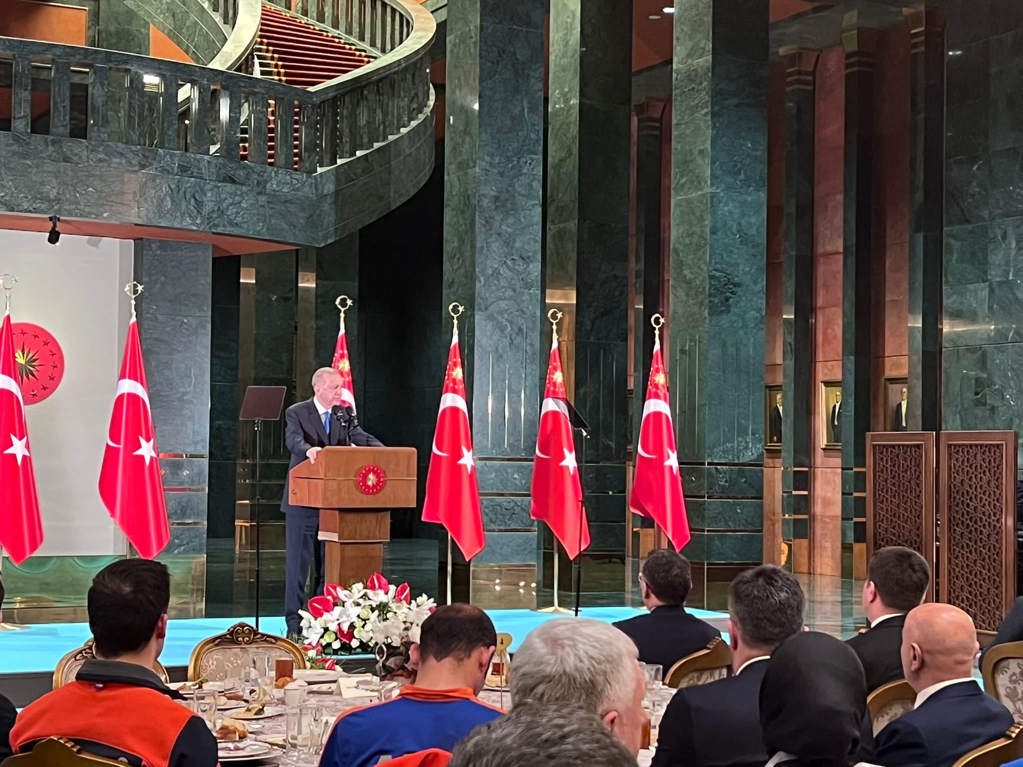 Başkan Dinçer, Cumhurbaşkanlığı Külliyesinde İftar Programına Katıldı