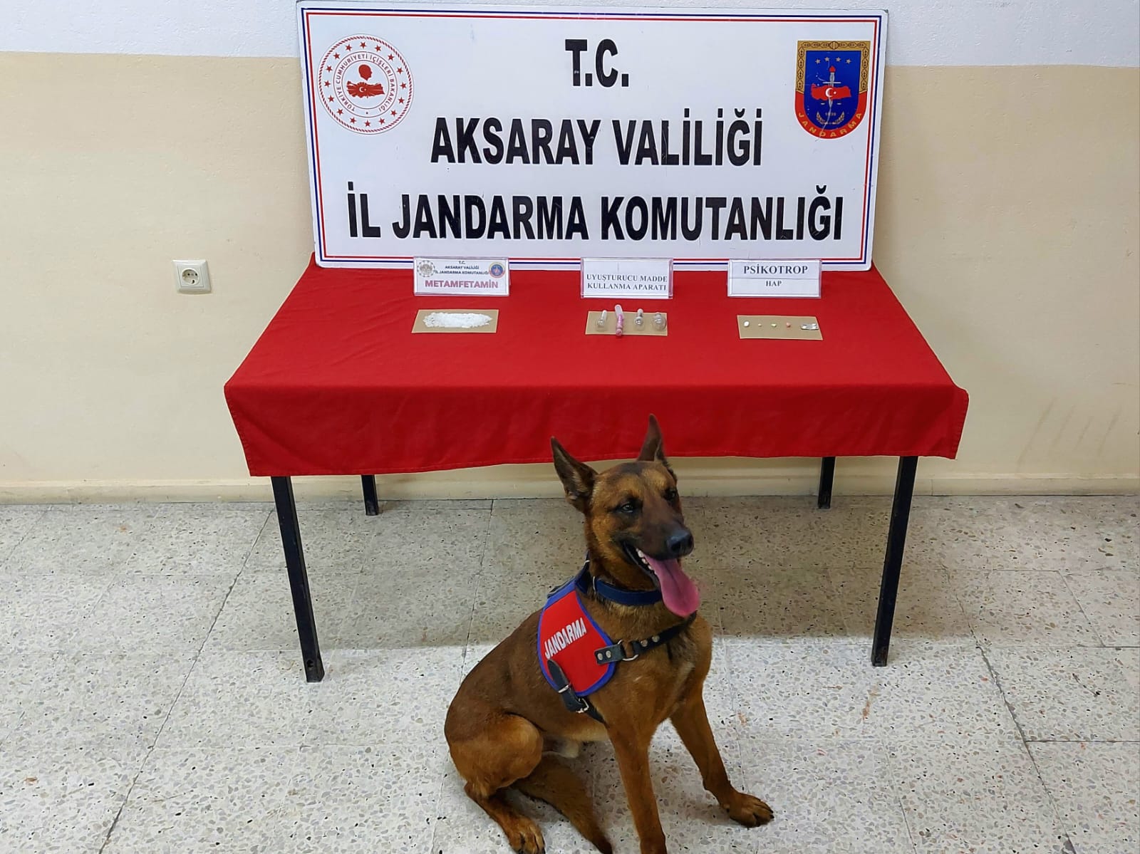 Uyuşturucu Ticareti Yapan 3 şahıs yakalandı