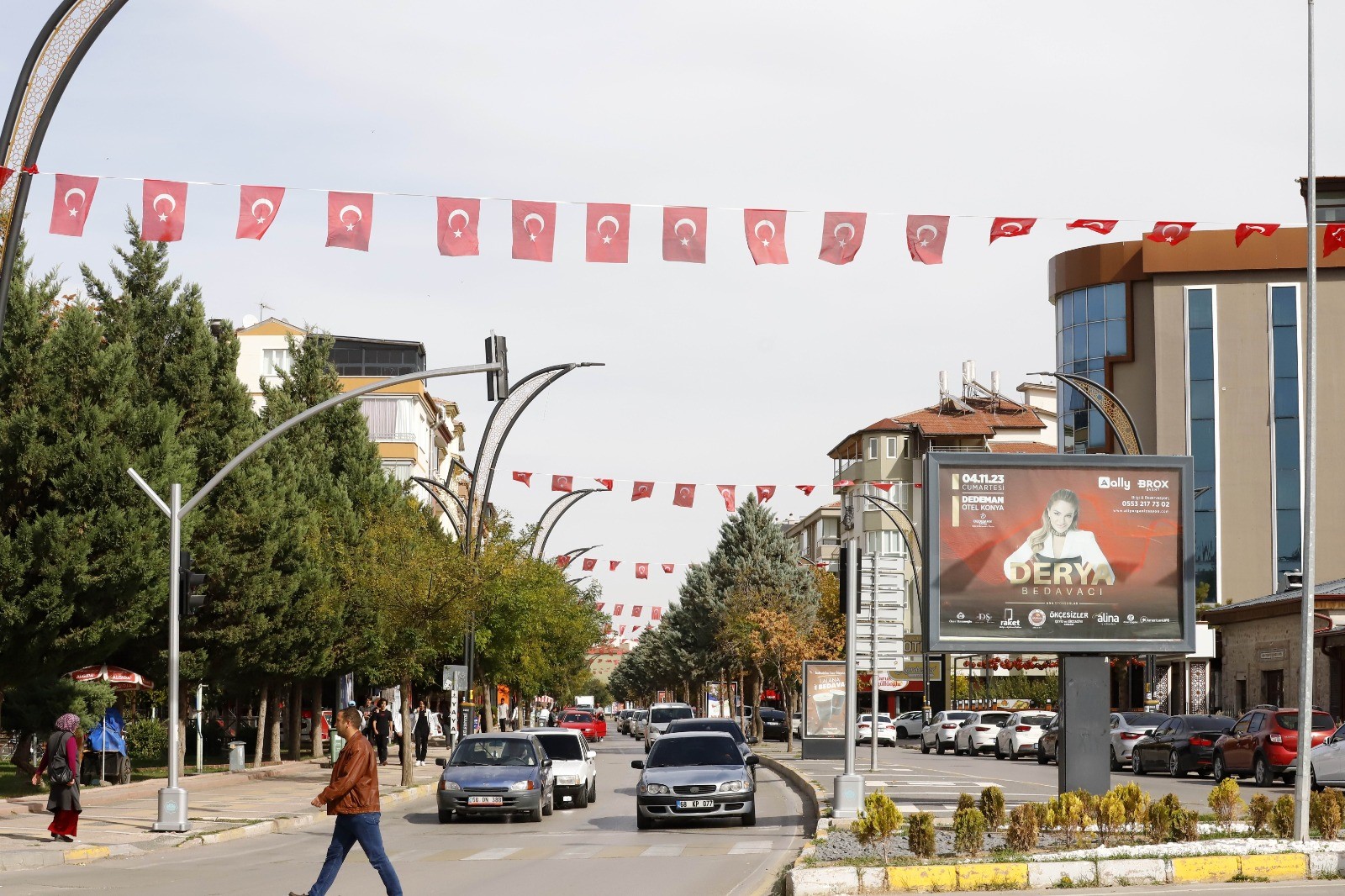Aksaray Belediyesi Cadde ve Sokakları Türk Bayrakları İle Donatıyor