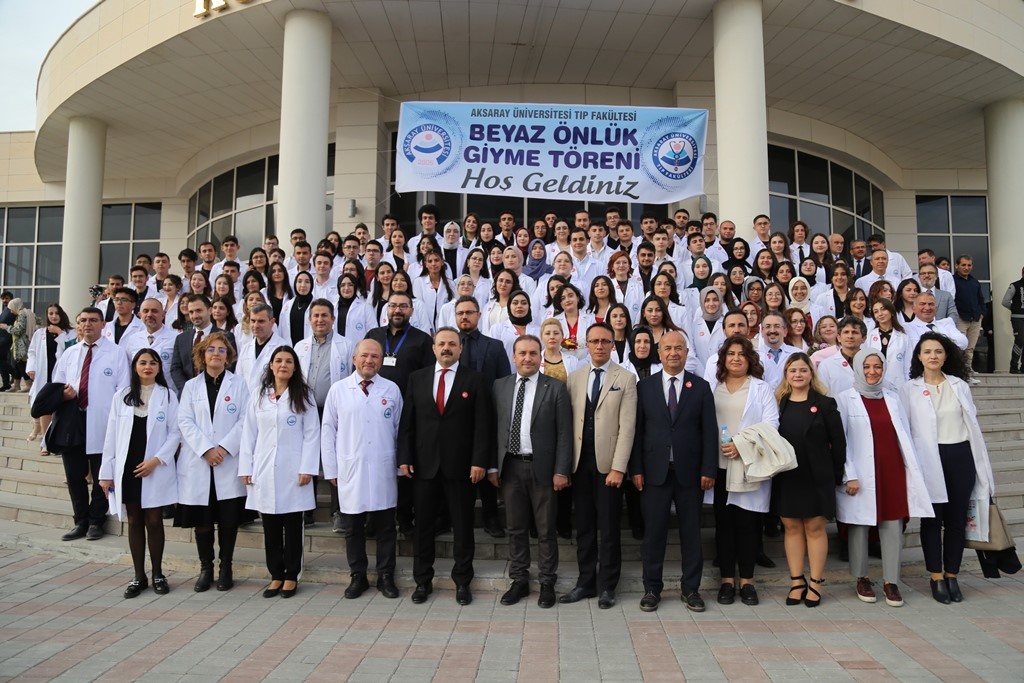 ASÜ’de Genç Tıpçılar Beyaz Önlüklerini Giydi