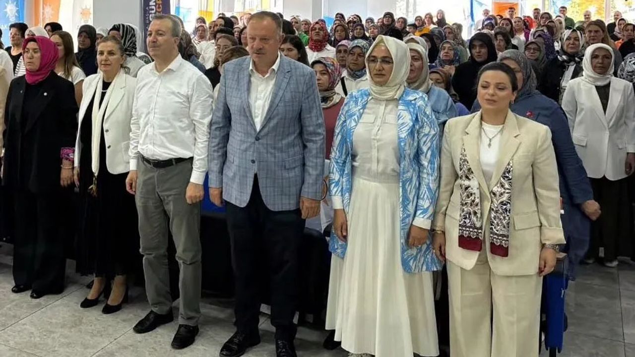 AK Parti Isparta Kadın Kolları İl Danışma Meclisi Toplantısı gerçekleştirildi