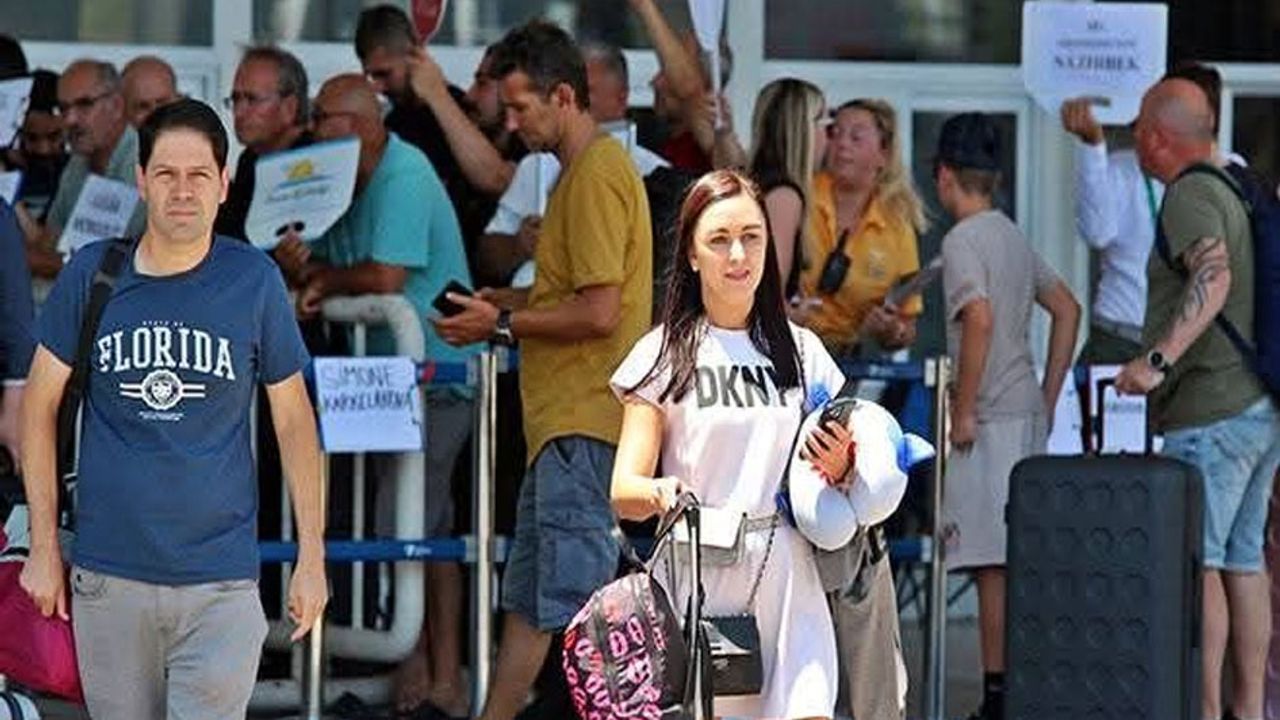 Bölgesel krizler turizm hedefini gölgelese de umut sürüyor