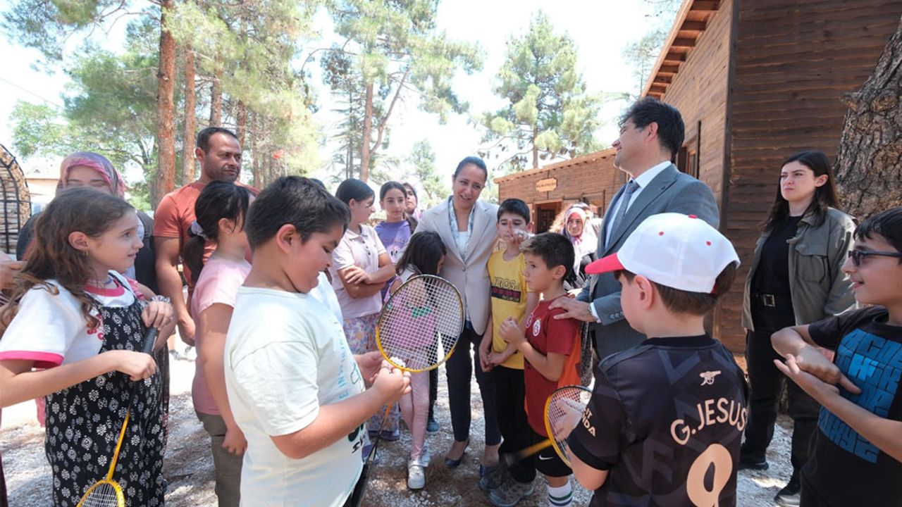 Vali Bilgihan’dan Karakent’e eğitim ve tarım ziyareti