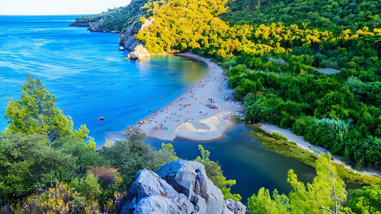 Antalya temmuzda rekor kırdı: Günlük ziyaretçi sayısında zirveye yaklaştı