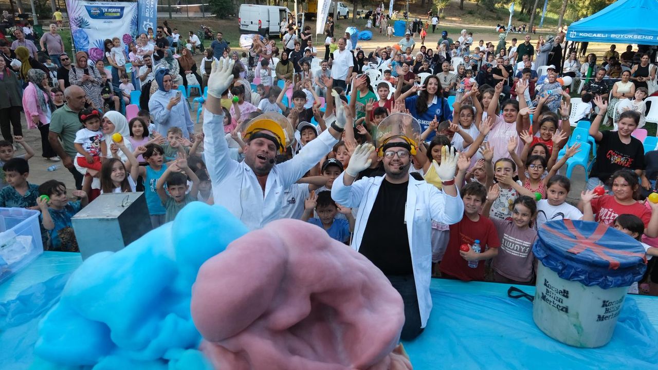 Kocaeli Büyükşehir’le geleneksel sokak oyunları hayat buluyor