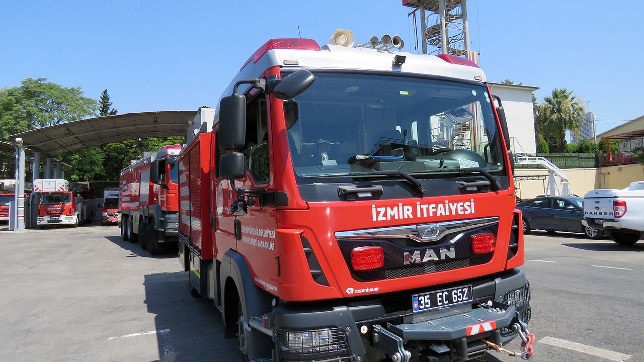 İzmir Buca’da orman yangını