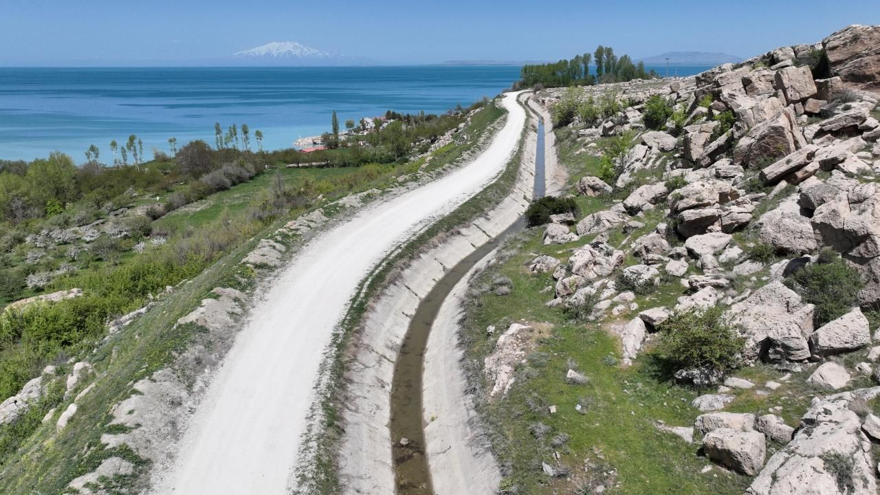 Van’da 2 bin 800 yıllık Şamram Kanalı’nın susuz kalması büyük soruna dönüştü