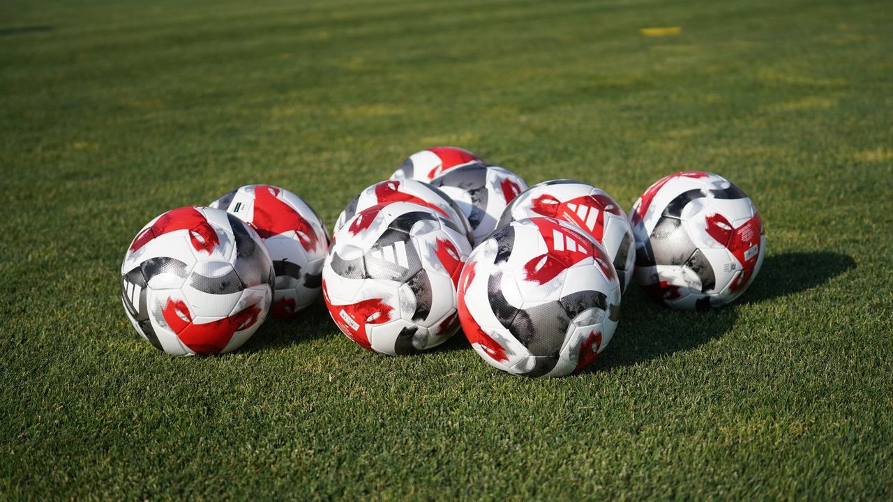 Süper Lig’in 2025-2026 sezonunda kullanılacak resmi maç topu tanıtıldı