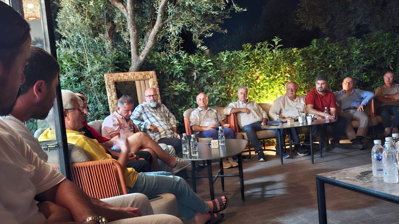 Dostlar Bodrum’da bir araya geldi: Gecenin sürprizleri vardı