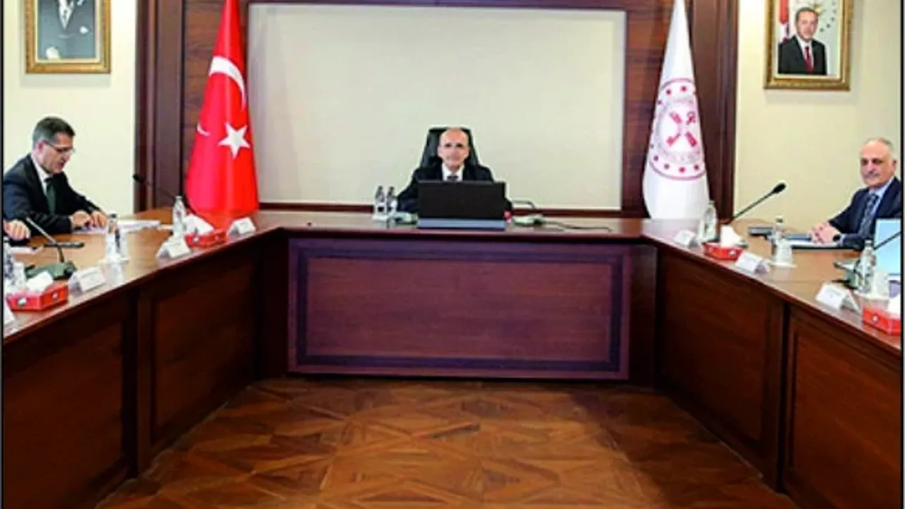 Bakan Şimşek başkanlığında Finansal İstikrar Komitesi toplantısı gerçekleştirildi