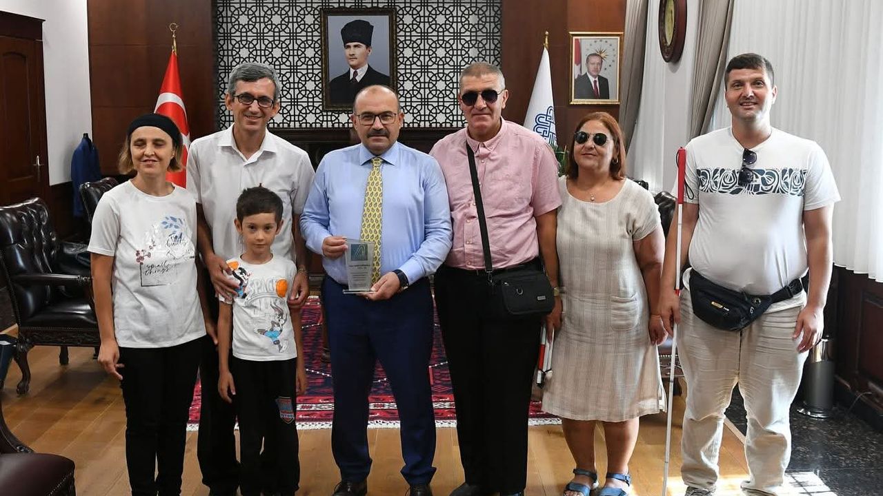 Vali Ustaoğlu’ndan anlamlı kabul