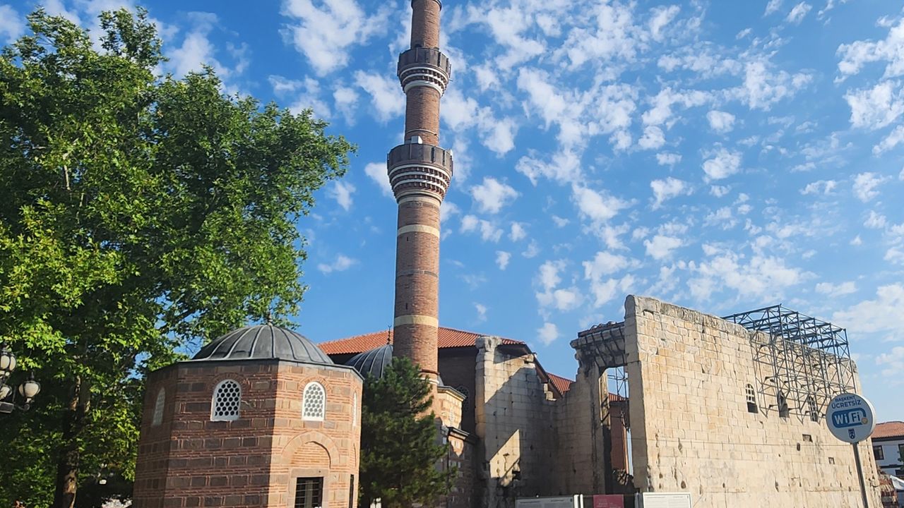 Hacı Bayram Veli Camii, Ankara’nın tarihi ve manevi mirasını yaşatıyor