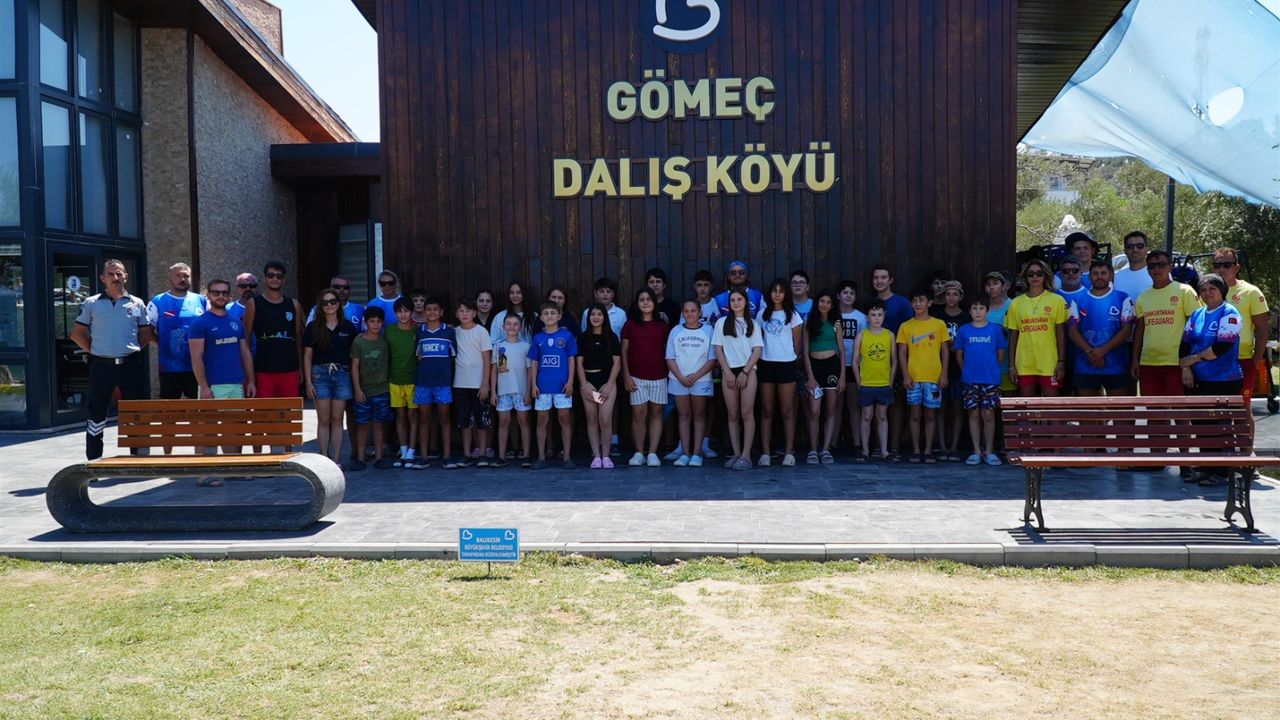 Denizli Büyükşehir’in deniz tatili çocukları sevindirdi