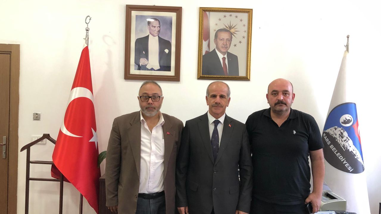 TİMBİR Kars Temsilcisi Daşdelen’den Belediye Başkan Yardımcısı Mehmet Aşasın’a hayırlı olsun ziyareti