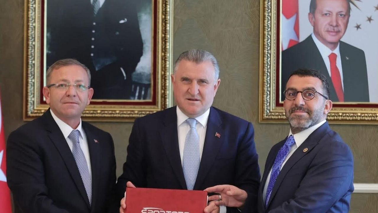 Sarıkamış Kayak Merkezi Suni Karlama Tesisi Protokolü imzalandı