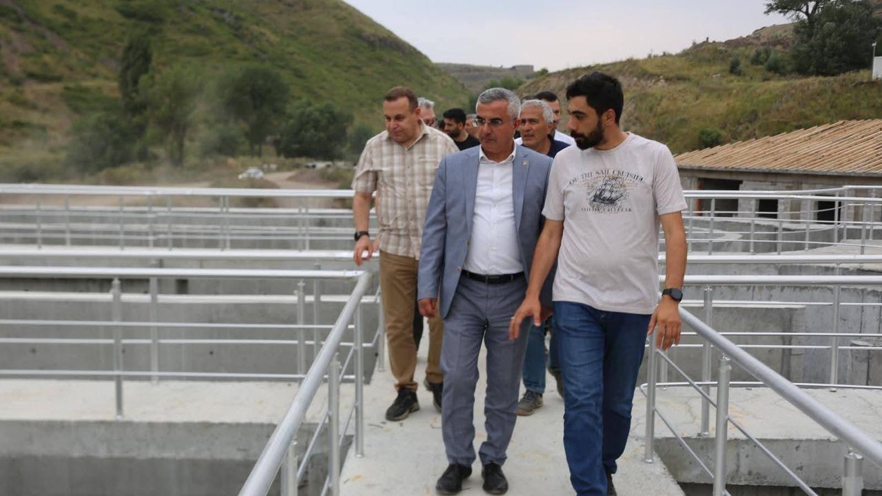 Kars Atıksu Arıtma Tesisi’nde DSİ heyeti inşaatında teknik incelemelerde bulundu