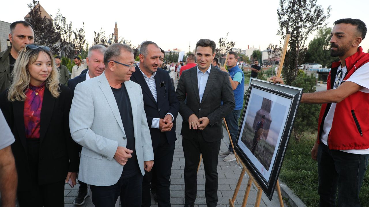 Kars’ta Ani’nin fethinin 961. yılı kapsamında fotoğraf sergisine açıldı