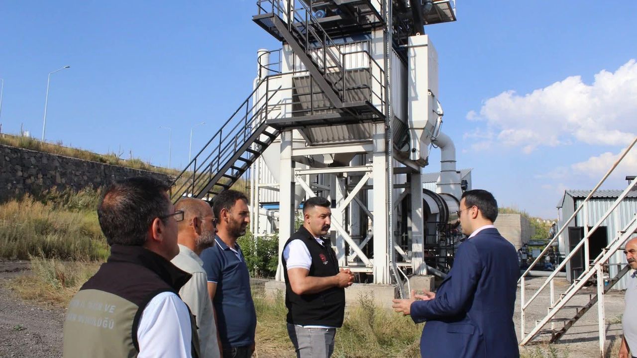 Kaymakam Mehmet Ali Semiz, Selim İlçe Özel İdare Şantiyesini ziyaret etti