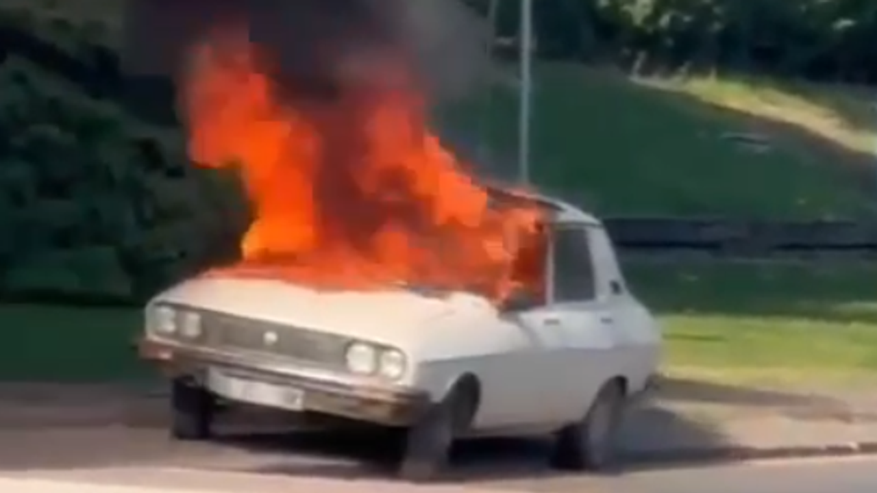 TBMM’nin önünde ‘Beyaz Toros’ yakıldı; şüpheli gözaltında