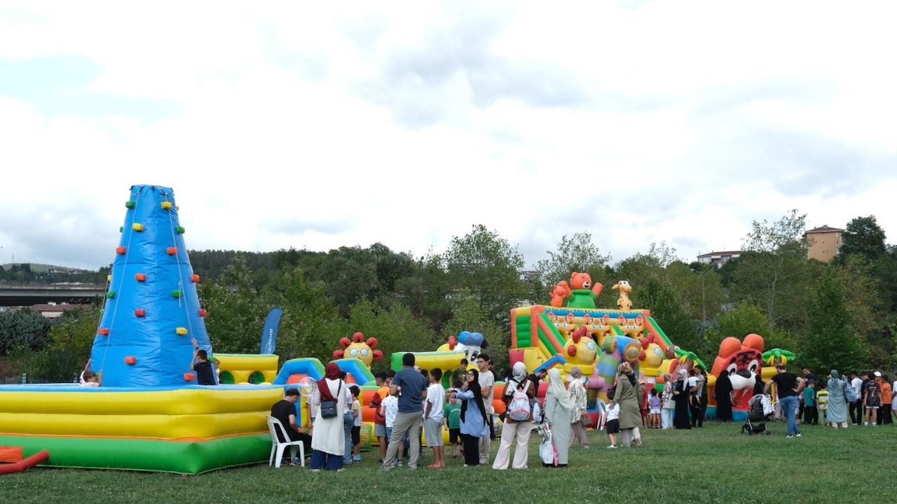 Eğlencenin durağı bu kez Derince oldu