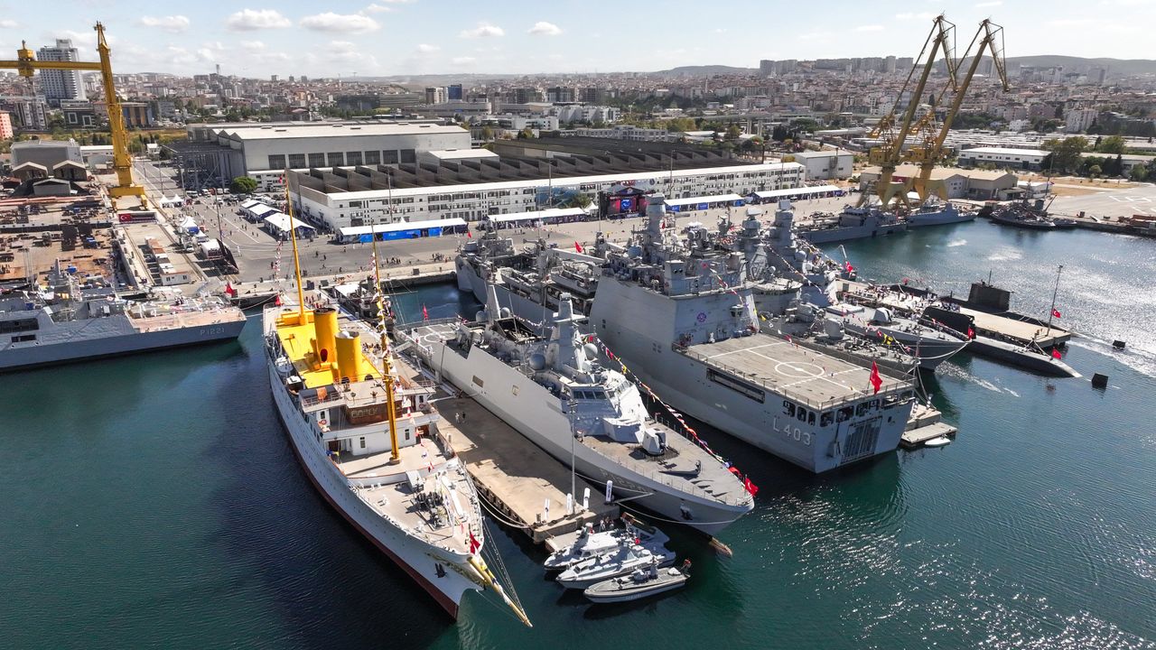 “TEKNOFEST Mavi Vatan” kapılarını halka açtı