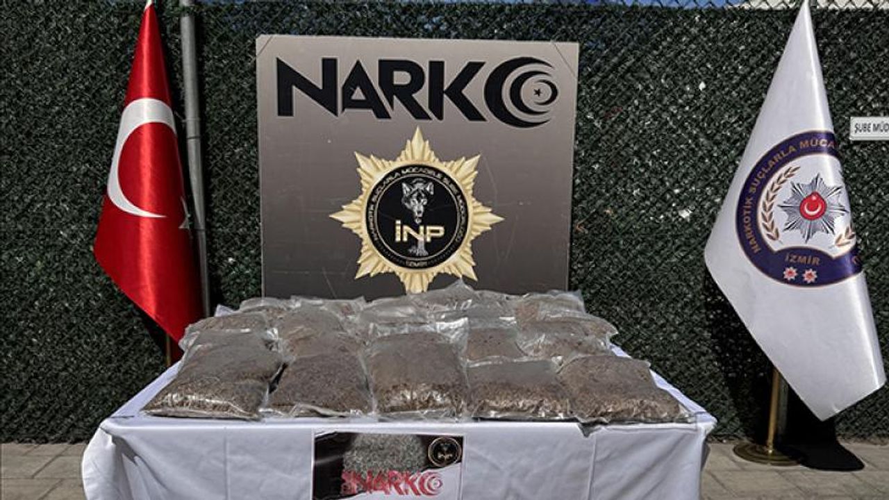 İzmir’de zehir tacirlerine darbe: 133 şüpheli tutuklandı