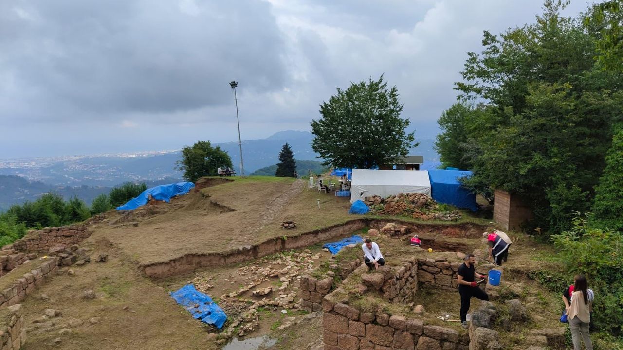 15. Kurul Kalesi kazısı başladı