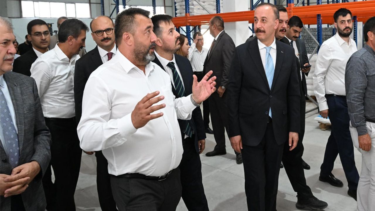 Isparta’ya TKDK desteğiyle yeni yatırım: Gültat bakliyat paketleme tesisi açıldı