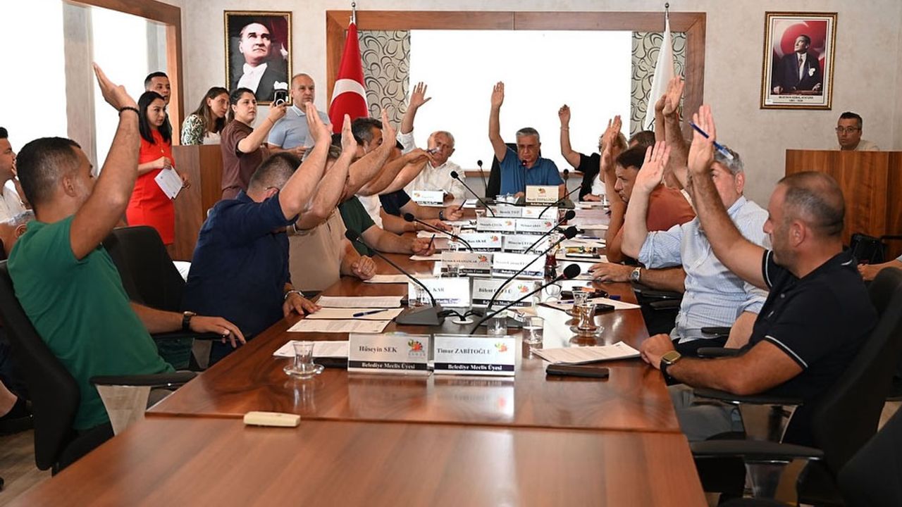 Kemer Belediyesi Ağustos ayı meclisi yapıldı