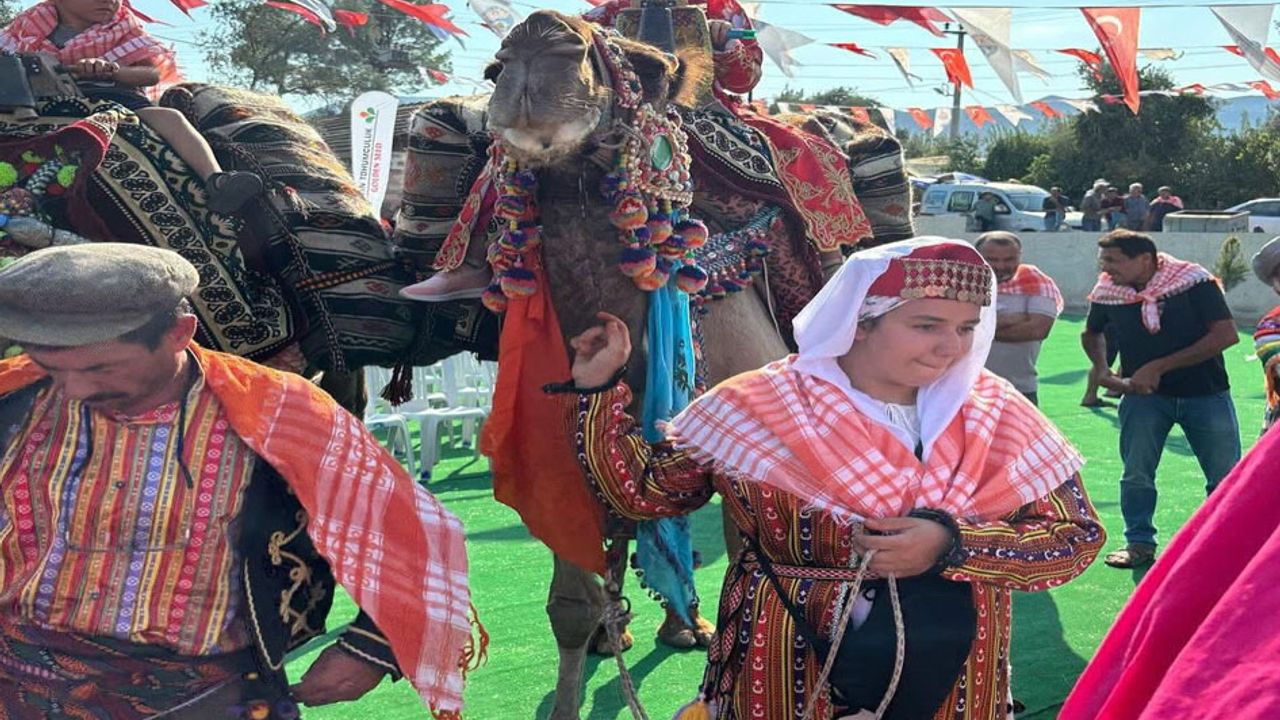Kaş uğrar mahallesi’nde karpuz ve kapya festivali coşkusu