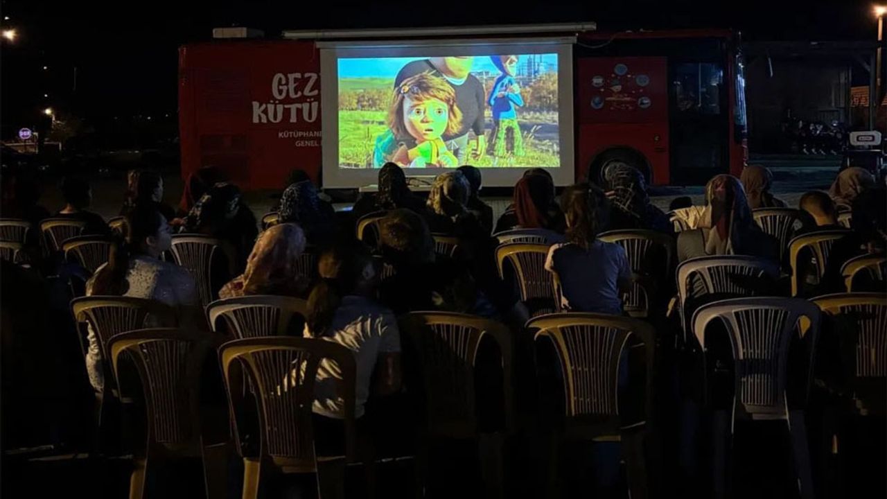 Burdur’da kültür perdesi valilikten açıldı