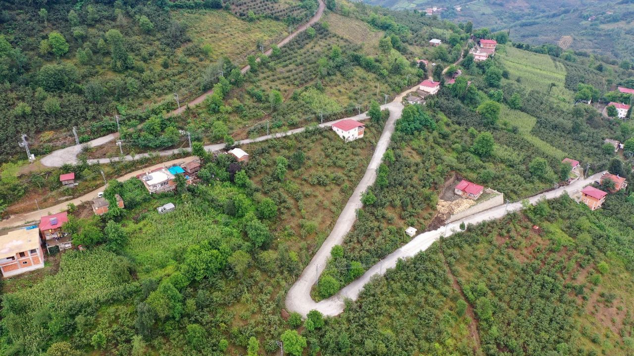 Ünye Ortaköy’de beton yol çalışması yapıldı
