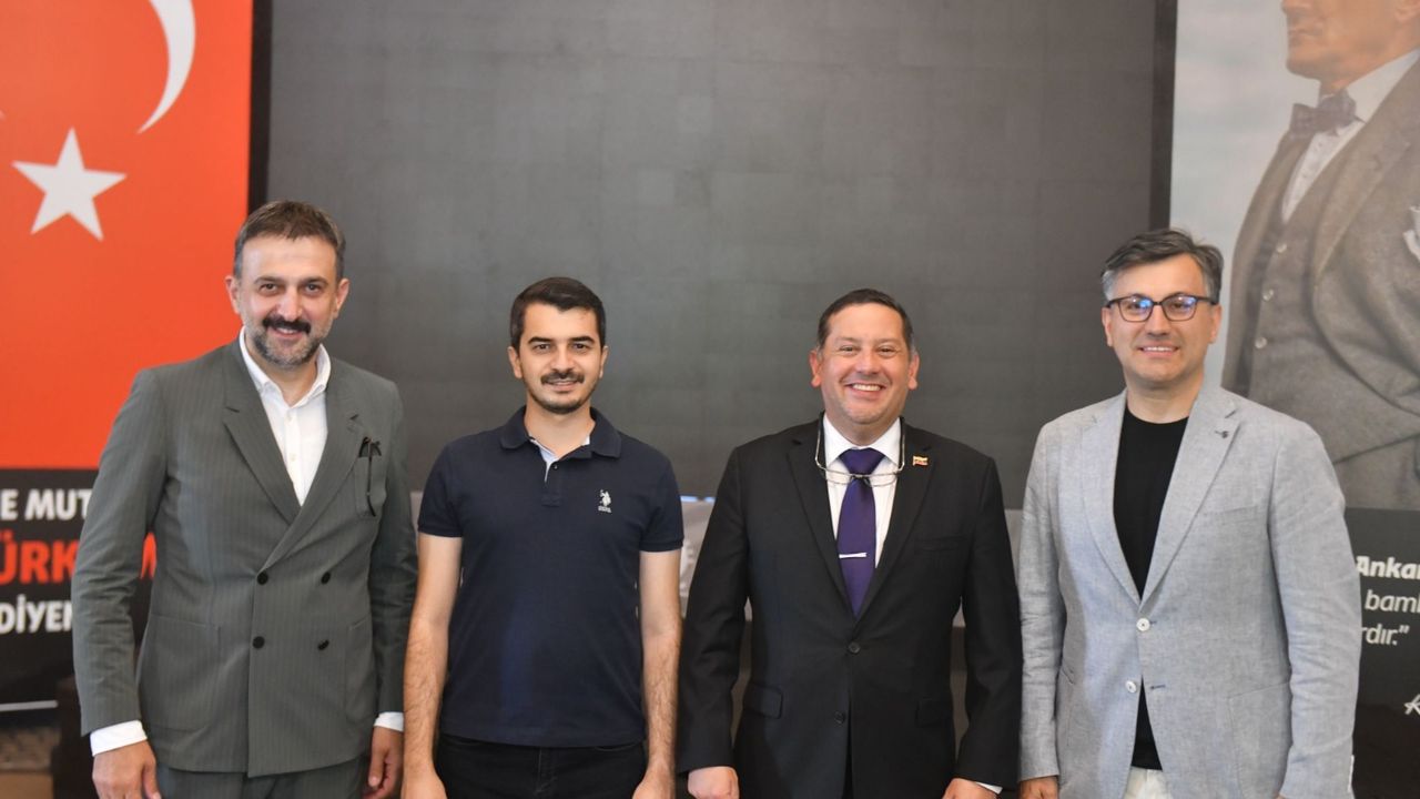 Yerel karar vericiler AKK’yi ziyaret etti