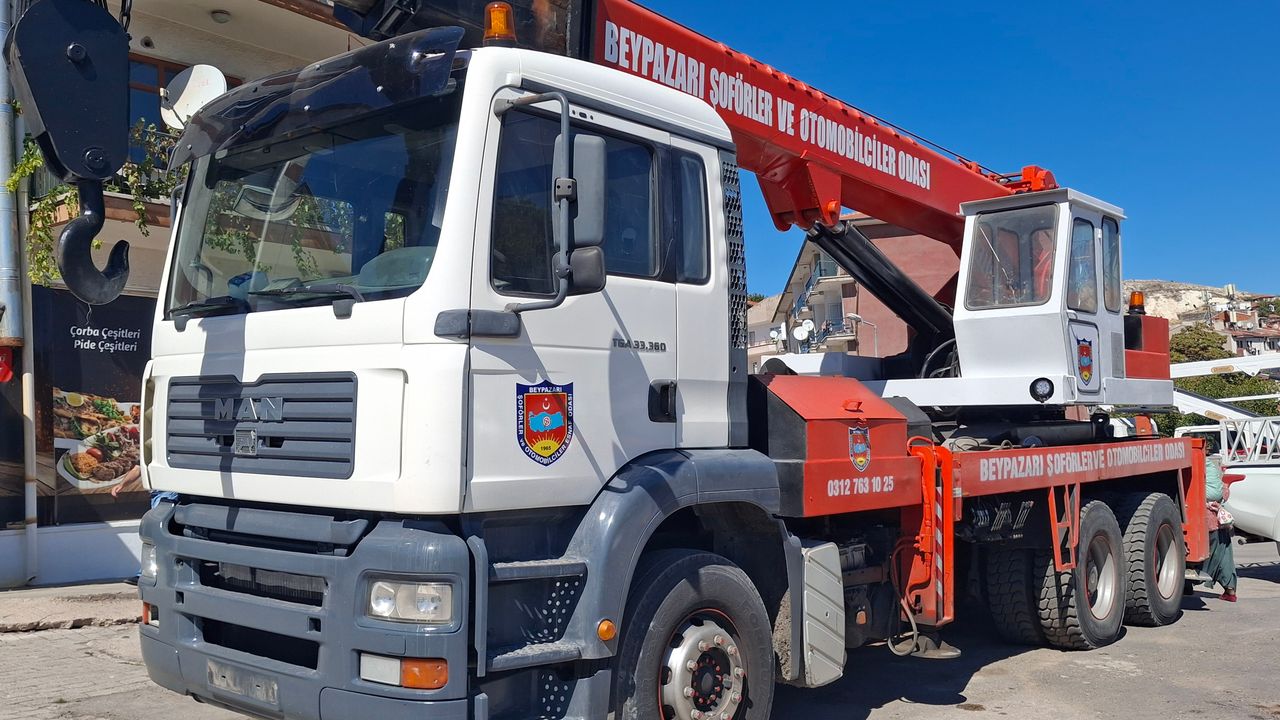 Beypazarı Şoförler Odası’ndan üyelere vinç hizmeti