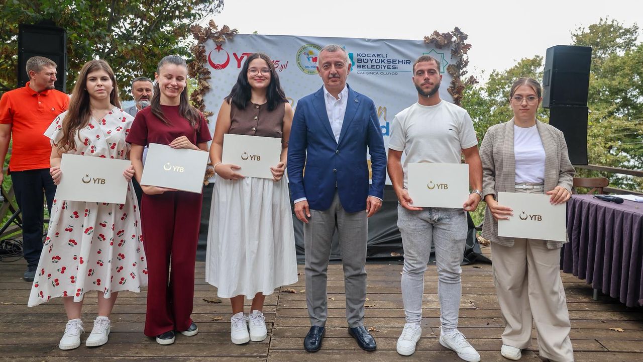 Büyükakın, soydaş gençlerle buluştu