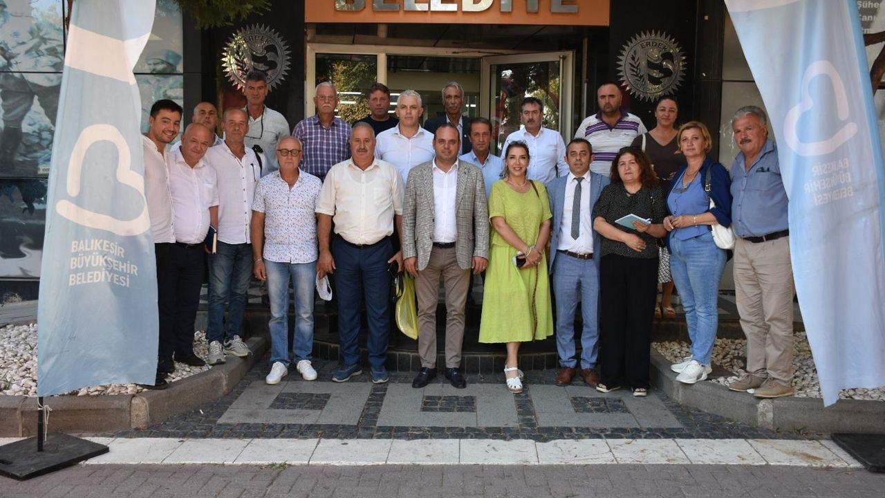 Büyükşehir’den Erdek, Bandırma ve Karesi’de muhtarlar buluşması