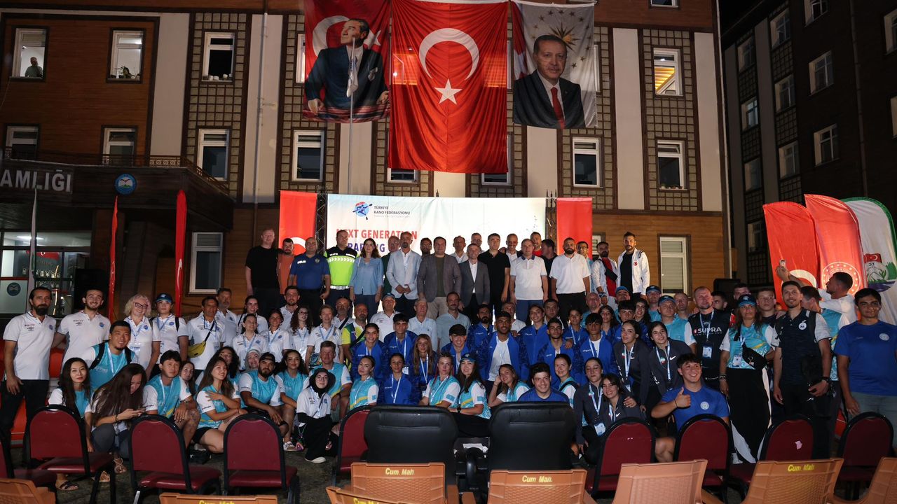 Ardeşen’de Rafting Avrupa Kupası açılış töreni gerçekleştirildi