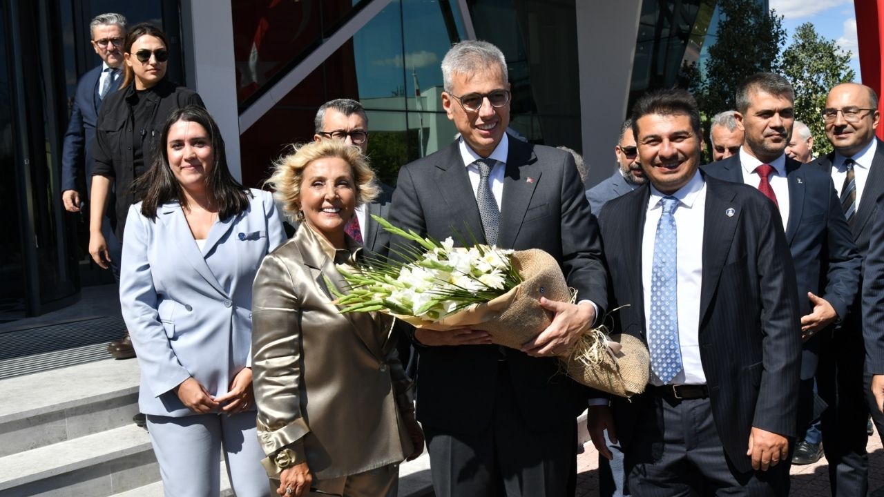 Sağlık Bakanı Memişoğlu, Polifarma Ar-Ge Merkezi’nin açılışına katıldı