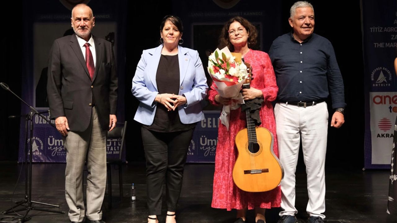 Antalya Muratpaşa’da gitar festivali sona erdi
