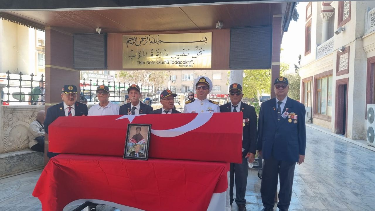 Kıbrıs Gazisi Selahattin Bulgurcu son yolculuğuna uğurlandı