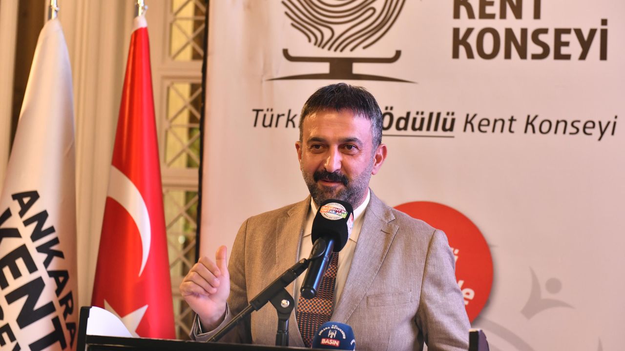 AKK Başkanı Yılmaz: Demokrasi kentle başlar, katılım her gün gereklidir