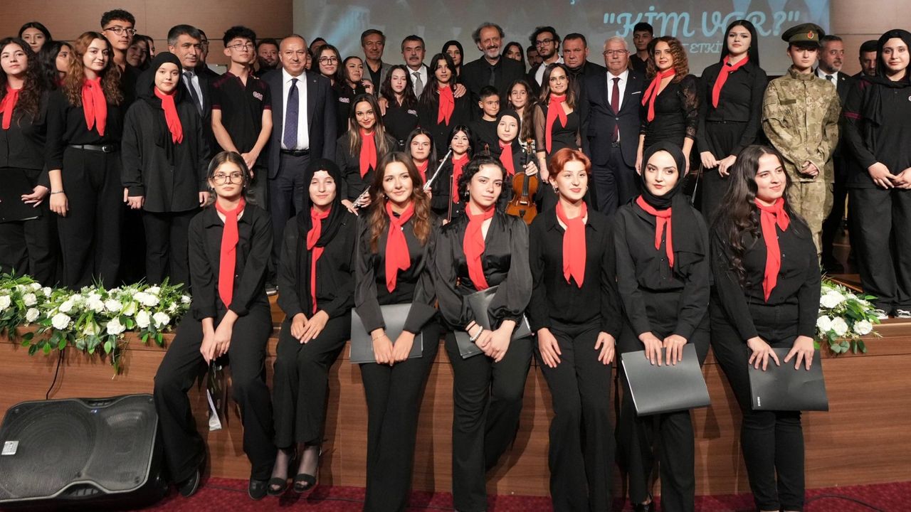 Bakan Tekin, Nevşehir’de Sanat Etkinliğine Katıldı