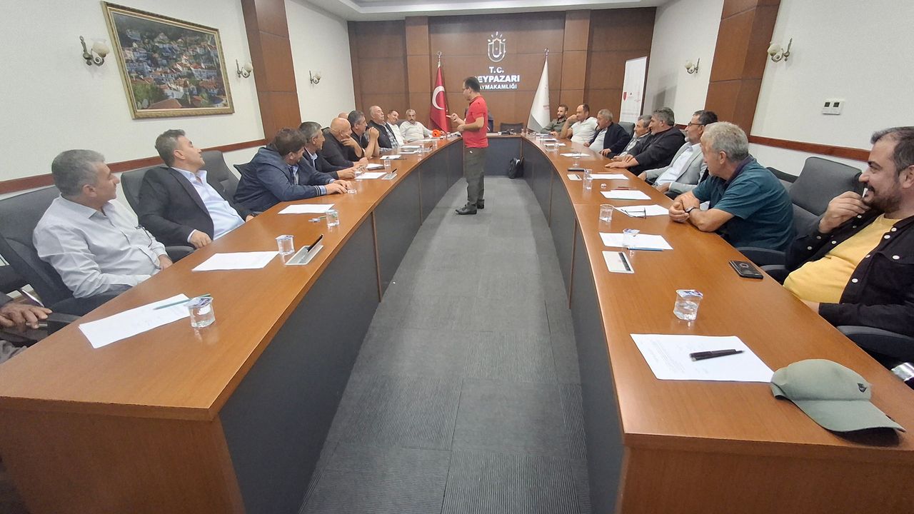 Muhtarlara ilk yardım sağlık eğitim semineri