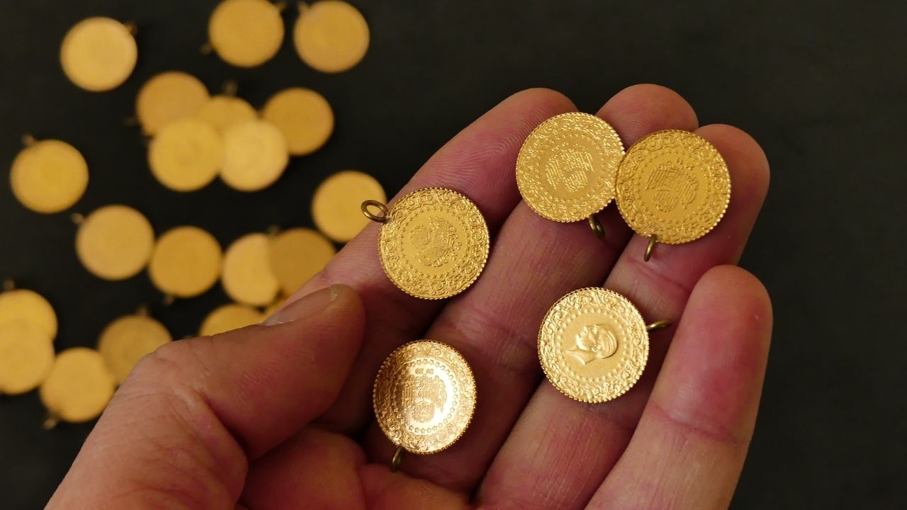 Altında tarihi zirve: Ons 4 bin doları aştı, Çeyrek 9 bin TL’yi geçti!