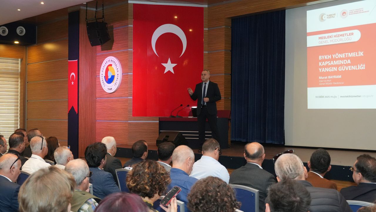 Karakuş, “Yerel mimariyi ve turizm kimliğini korumak esastır”