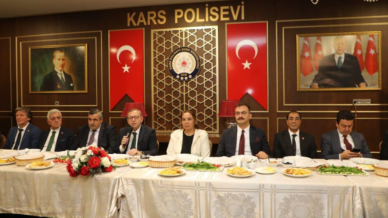 Muhtarlar Günü Kars’ta kutlandı Vali Ziya Polat, muhtarlarla kahvaltıda buluştu