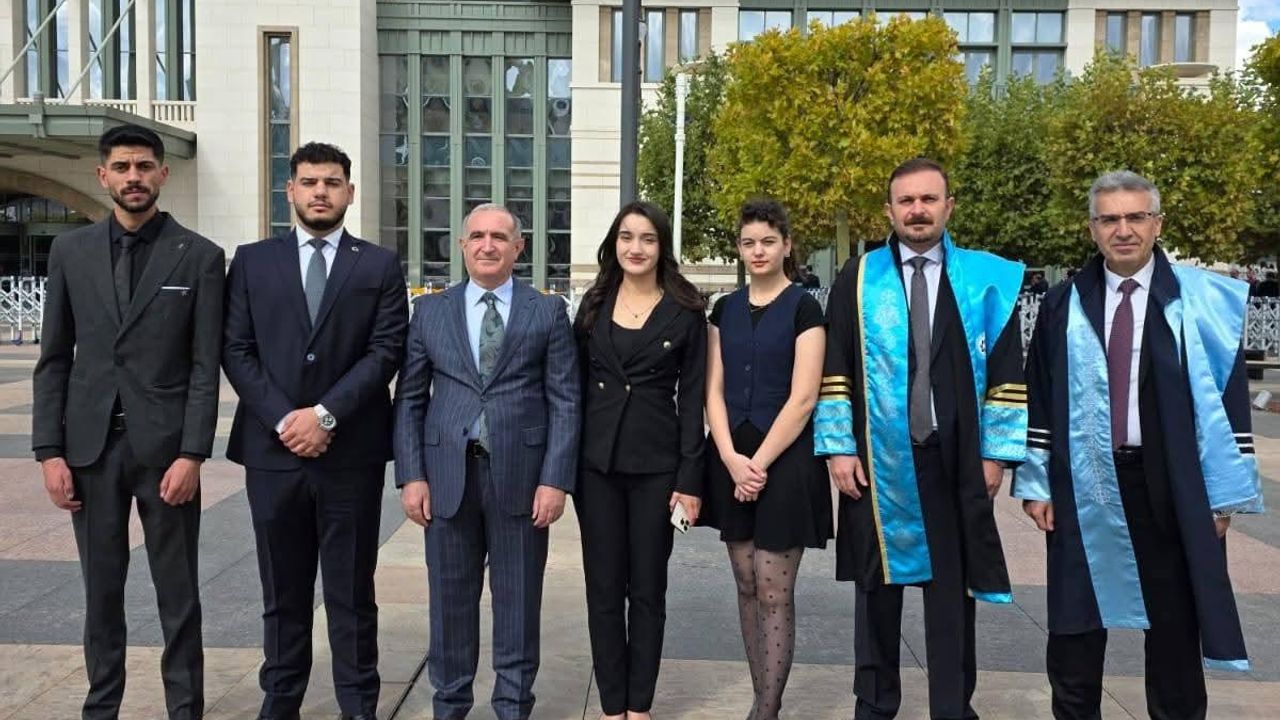 Kafkas Üniversitesi Rektörü Prof. Dr. Hüsnü Kapu, 2025–2026 Akademik Yılı Açılış Töreni’ne katıldı