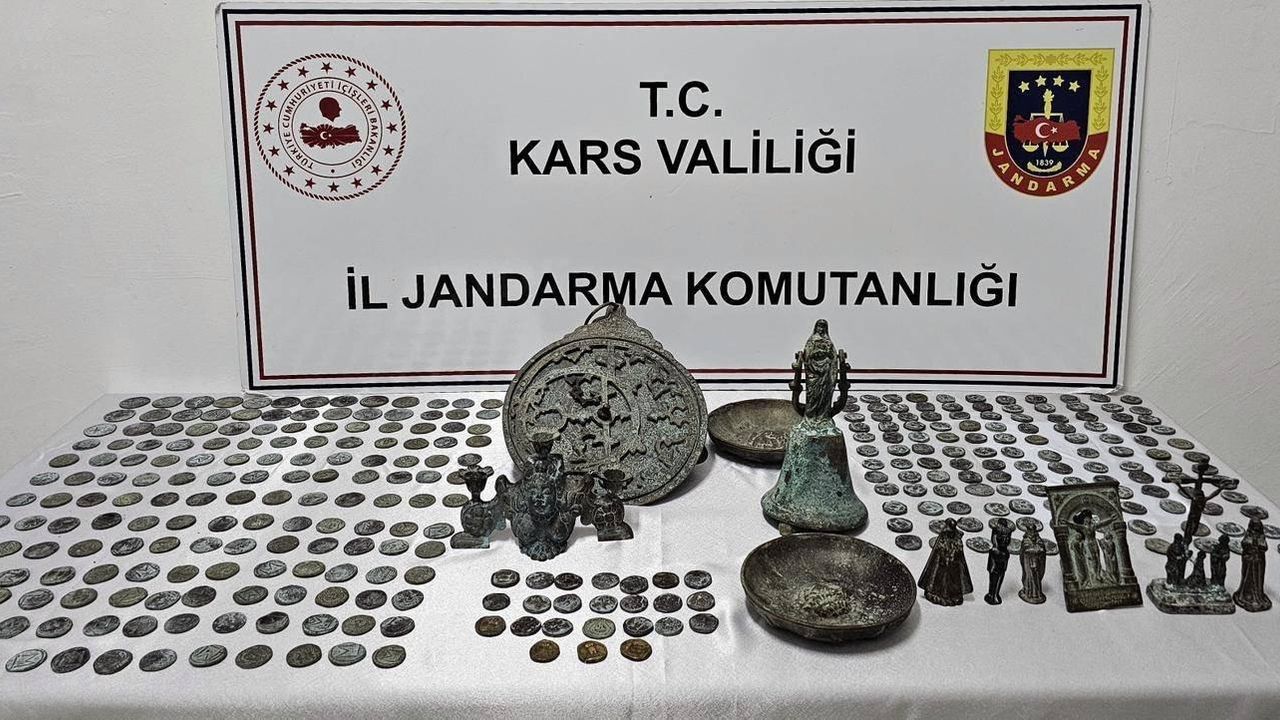 Kars’ta tarihi eser operasyonu: 5 şüpheli tutuklandı